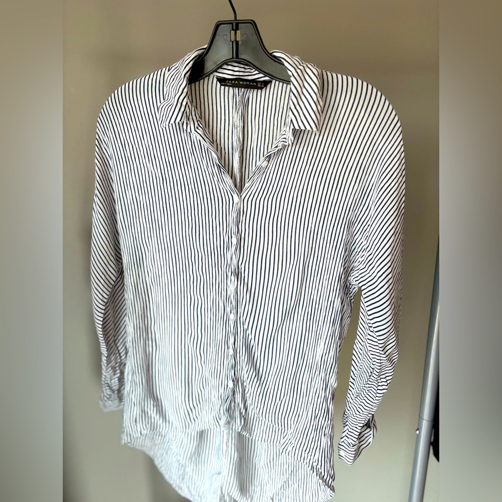ZARA Woman Black White Button Up-S